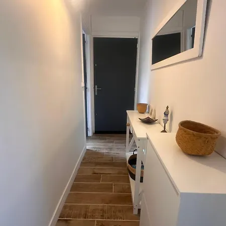 Cote - Vue En Premiere Ligne